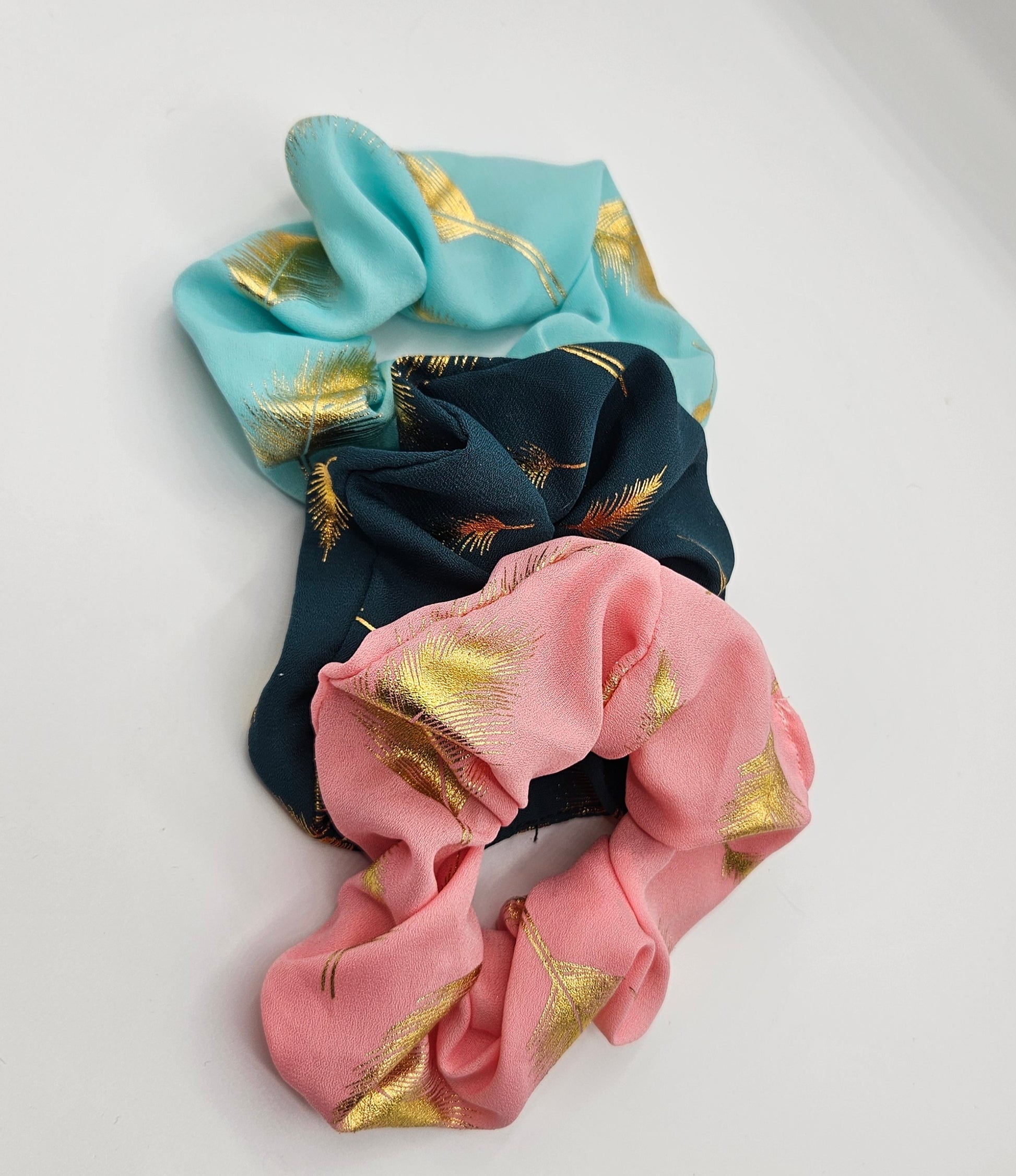 Scrunchie met gouden veren - Wie Noah